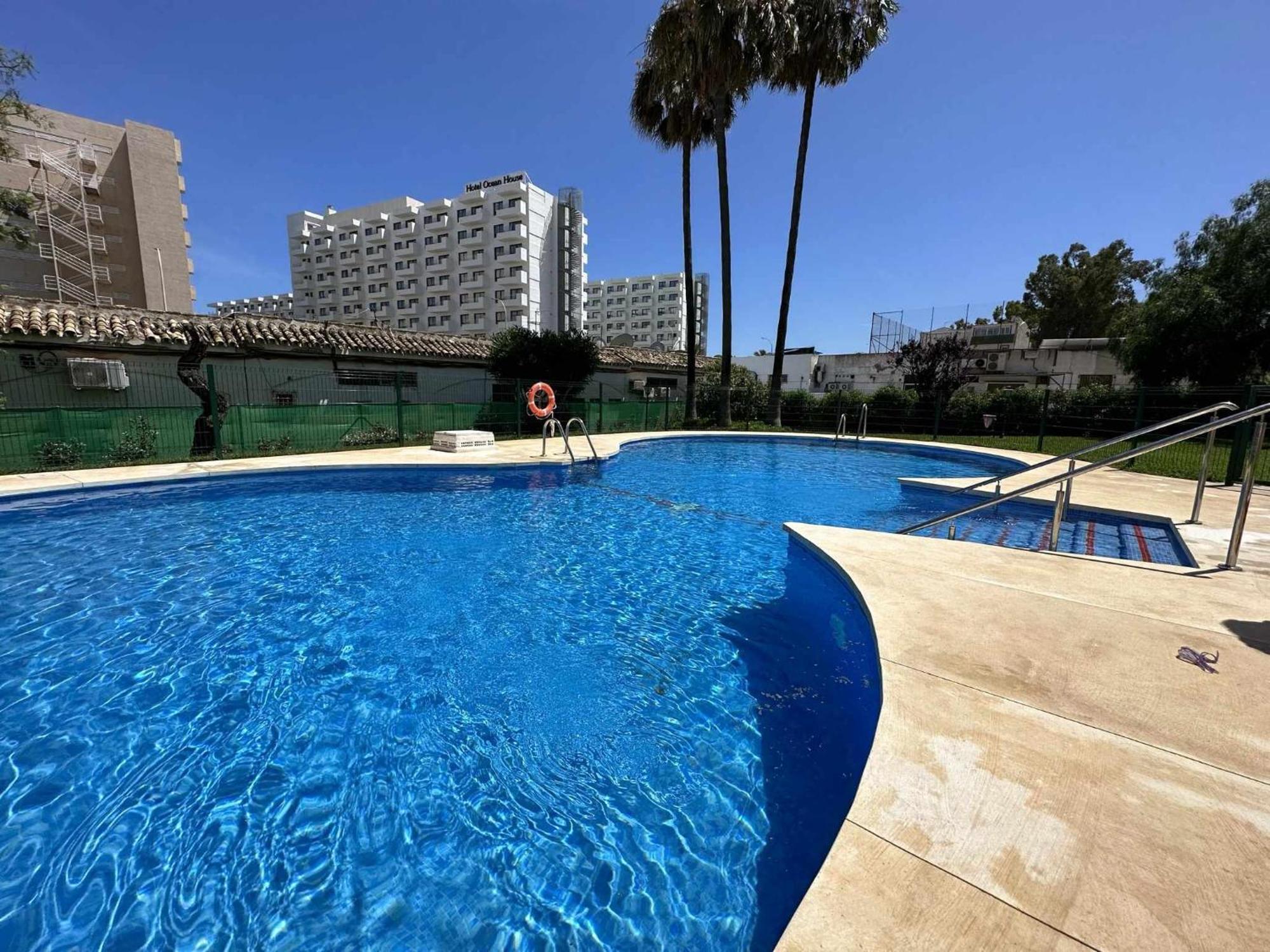 Apartamento La Carihuela A 2 Minutos De La Playa Torremolinos Exterior foto